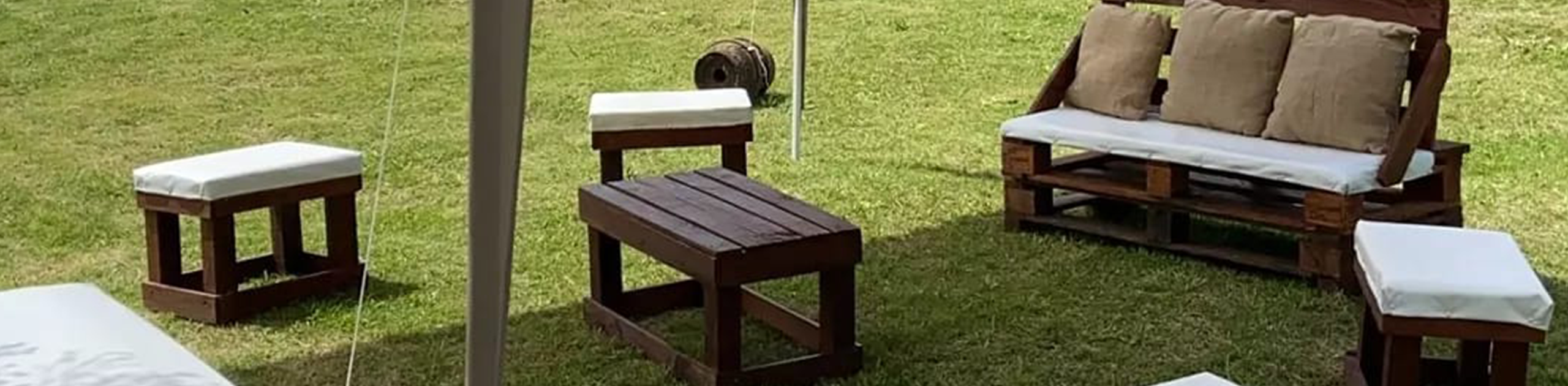 01-palets-and-love-banner-full-2560x630