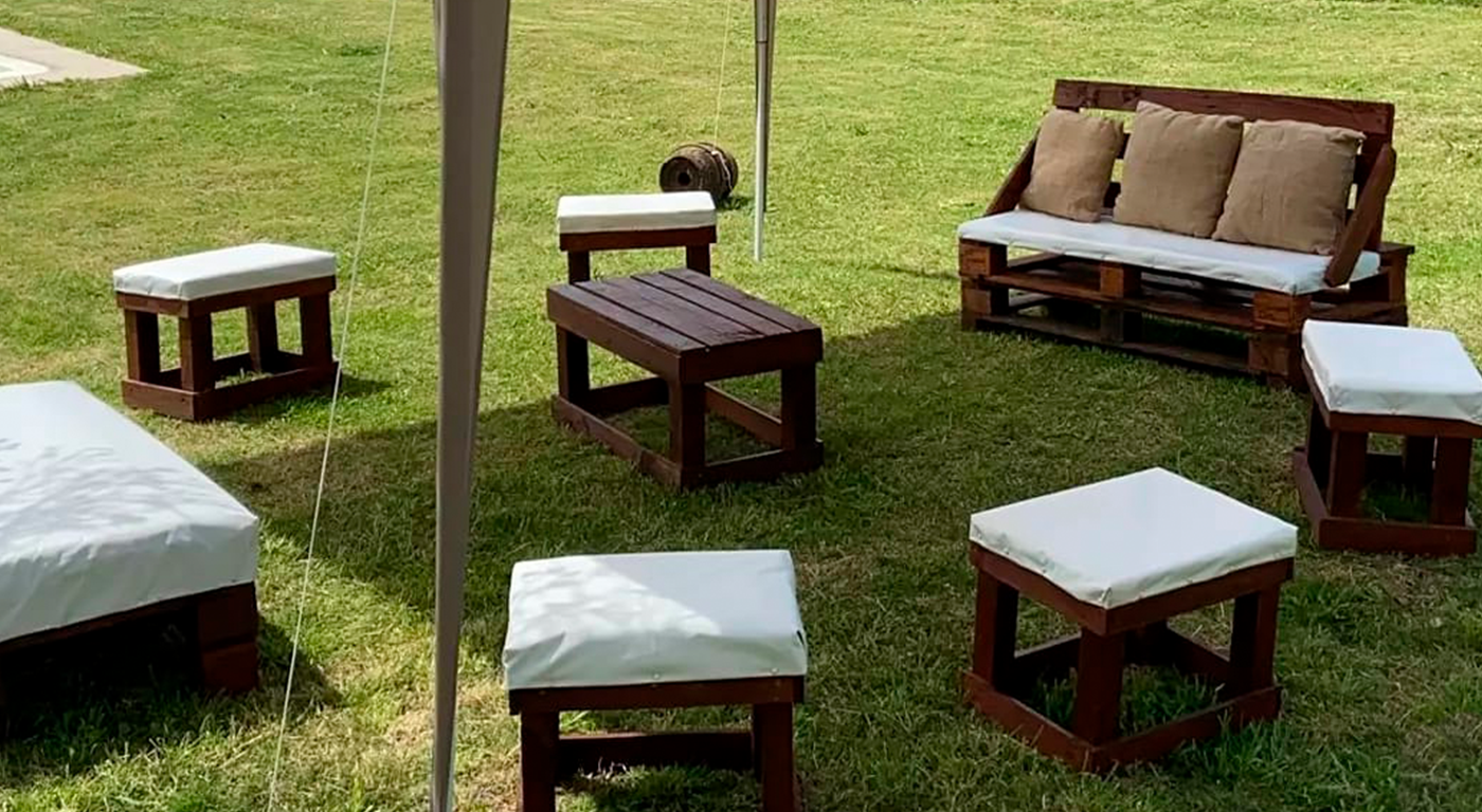 01-palets-and-love-banner-mobile-1400x768